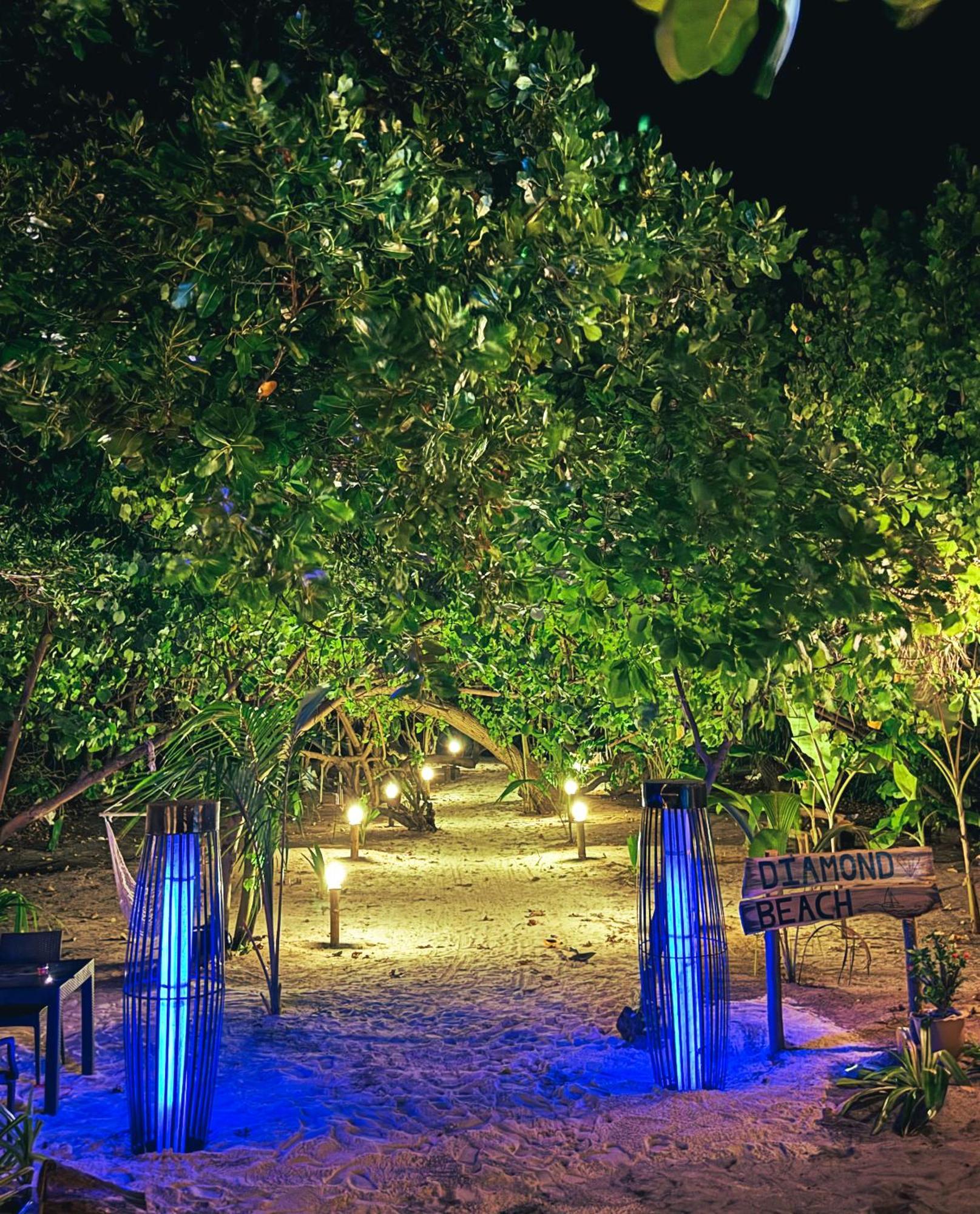 Sea View Villa Ukulhas Exterior photo